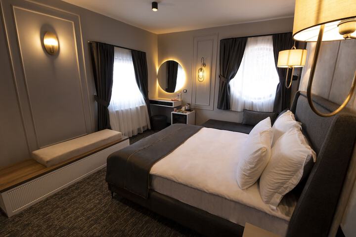 Room 33 of 129