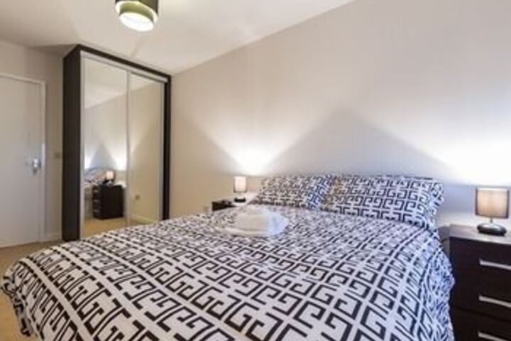 Room 11 of 22