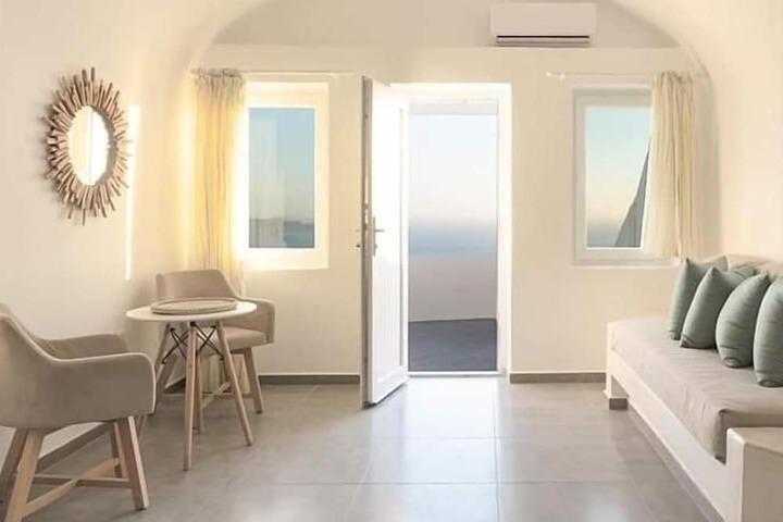 Room 3 of 38