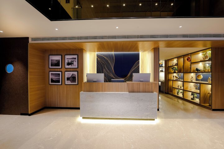 Hotel Interior 6 of 24