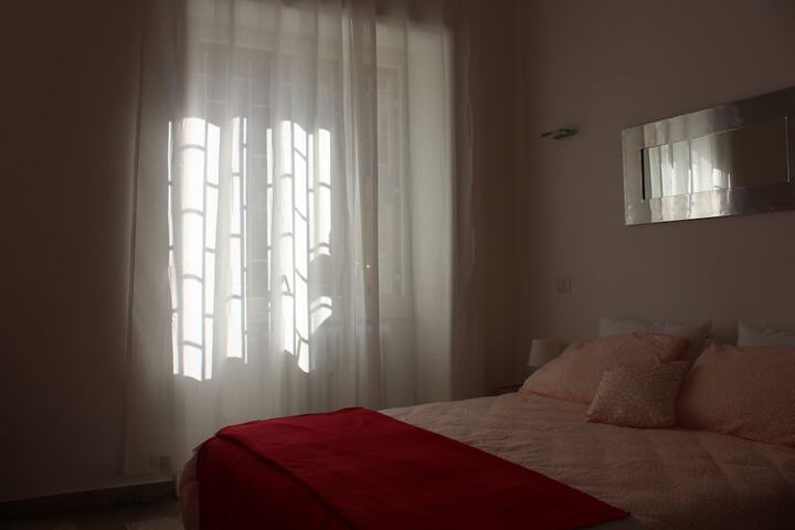 Room 8 of 40