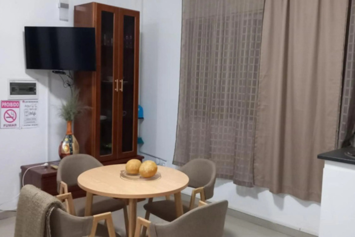 Room 2 of 8