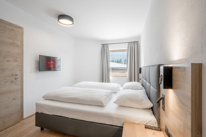 Room 4 of 78