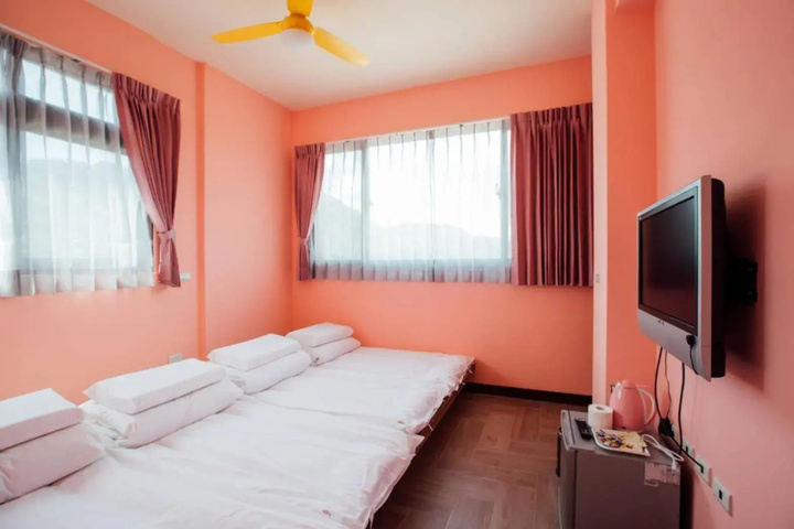 Room 2 of 12