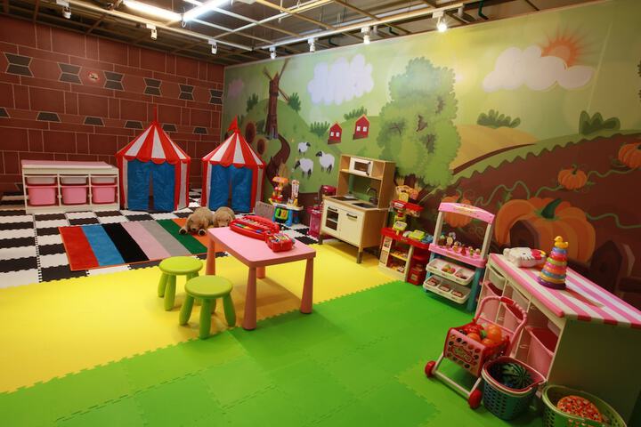 Childrens Activities 65 of 108