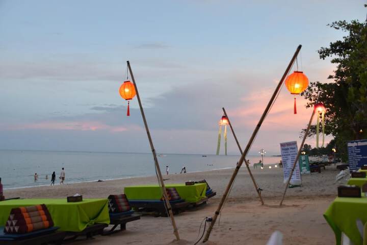 Beach 38 of 47