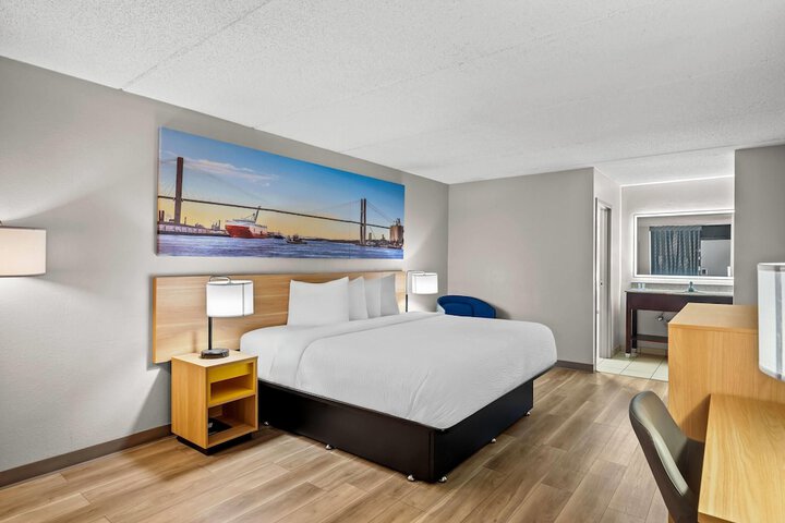Room 14 of 46