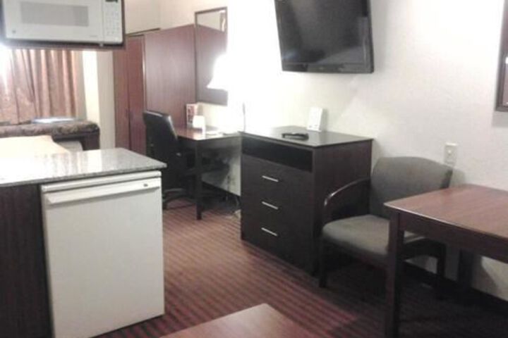 Room 19 of 29