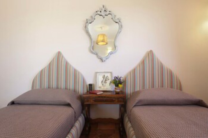 Room 40 of 47