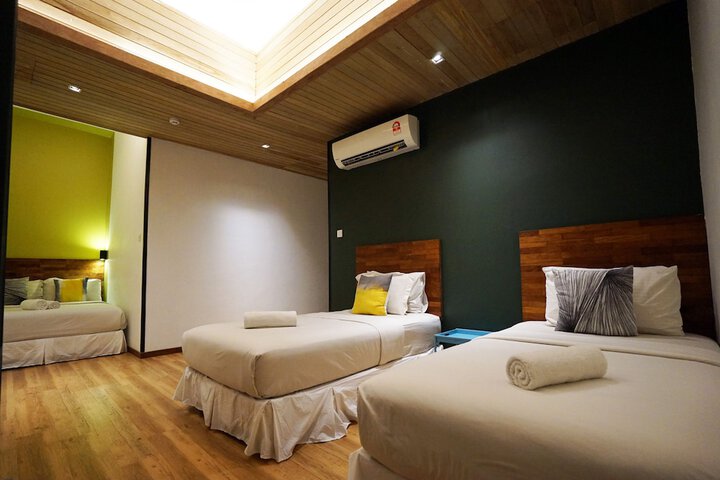 Room 10 of 48