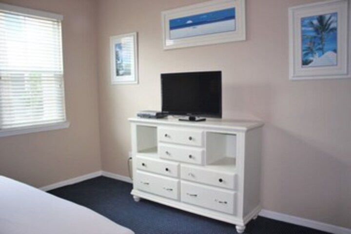 Room 16 of 16