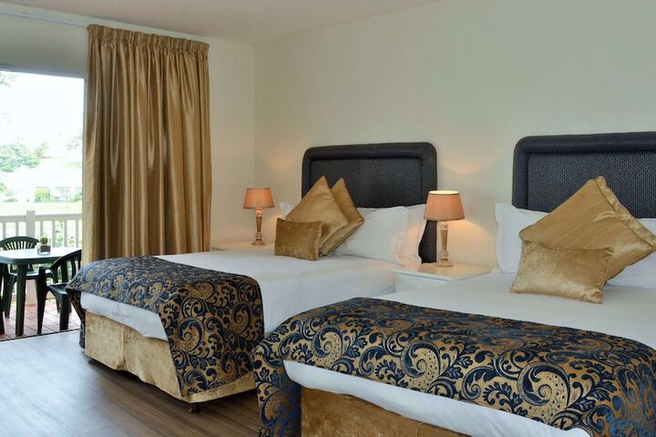 Room 4 of 37
