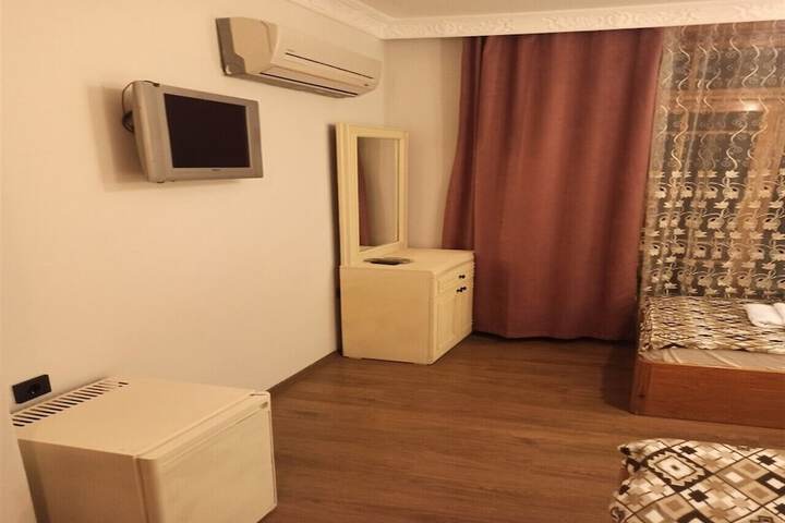 Room 7 of 20