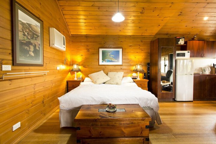 Room 2 of 35