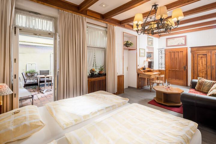 Room 20 of 49