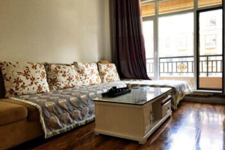Yue Tu Home Inn phoenix 402
