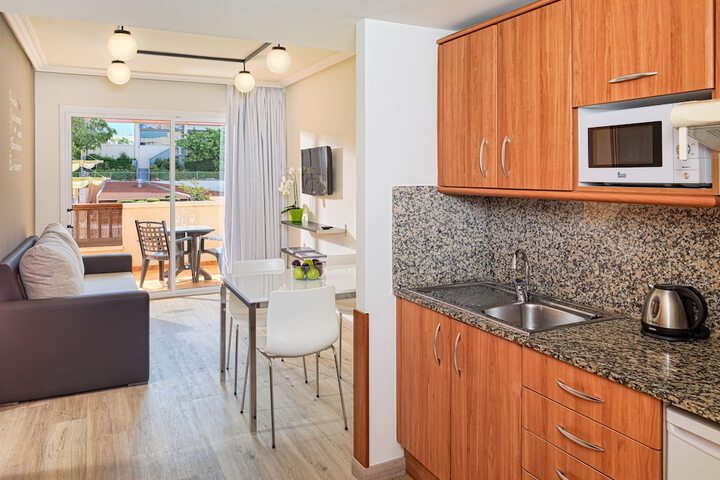 Private kitchenette
