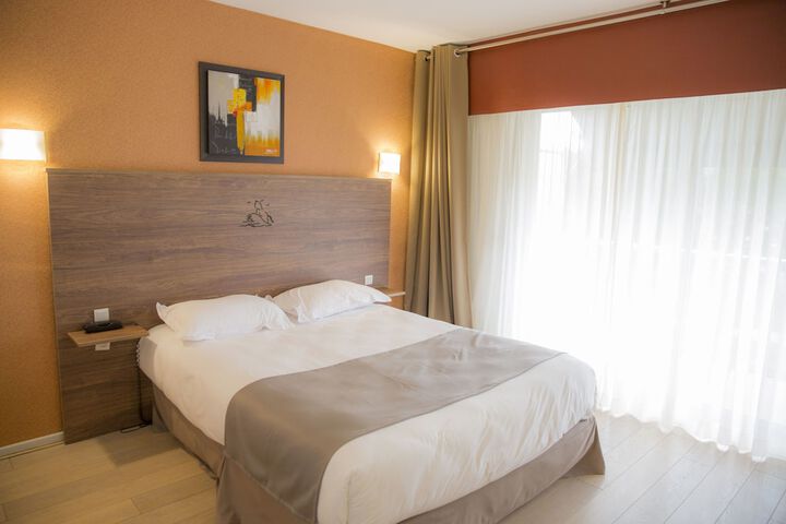Room 14 of 71