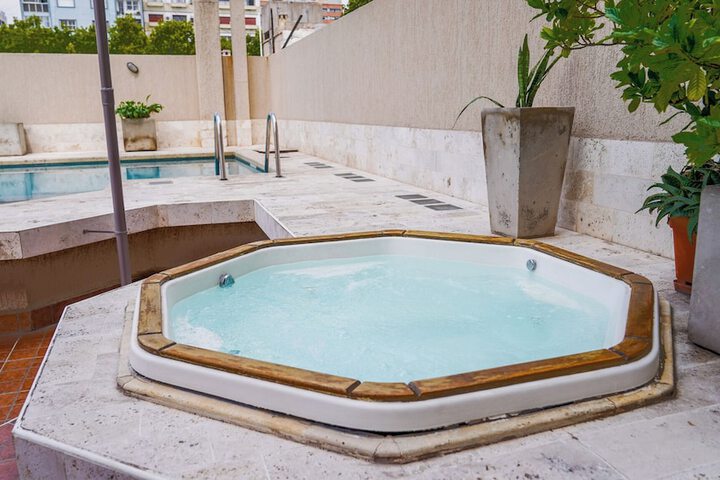Pool 28 of 47