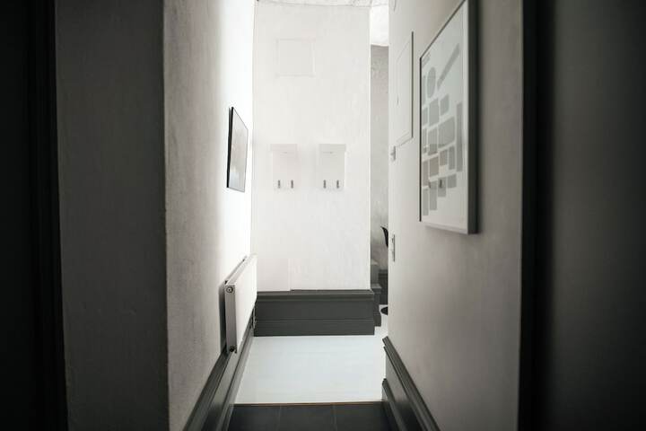 Room 64 of 108