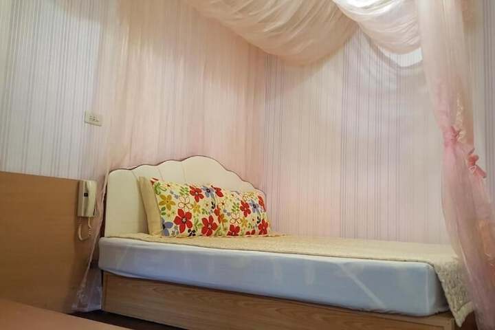 Room 6 of 41