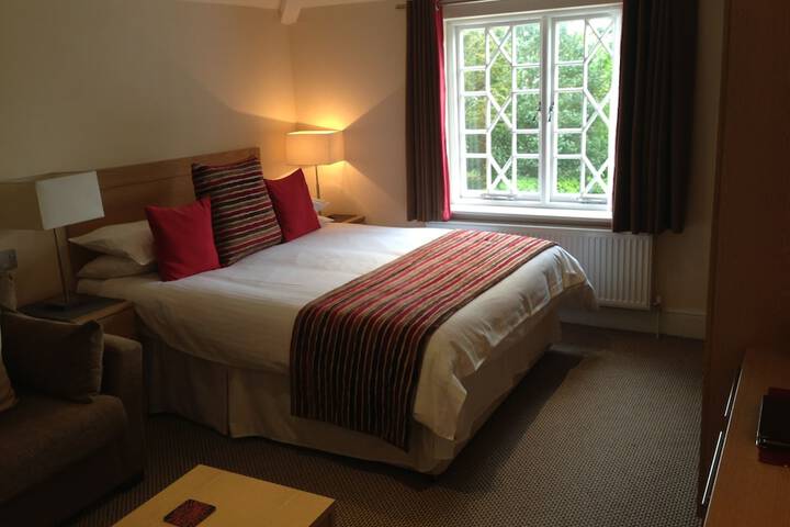 Room 4 of 46