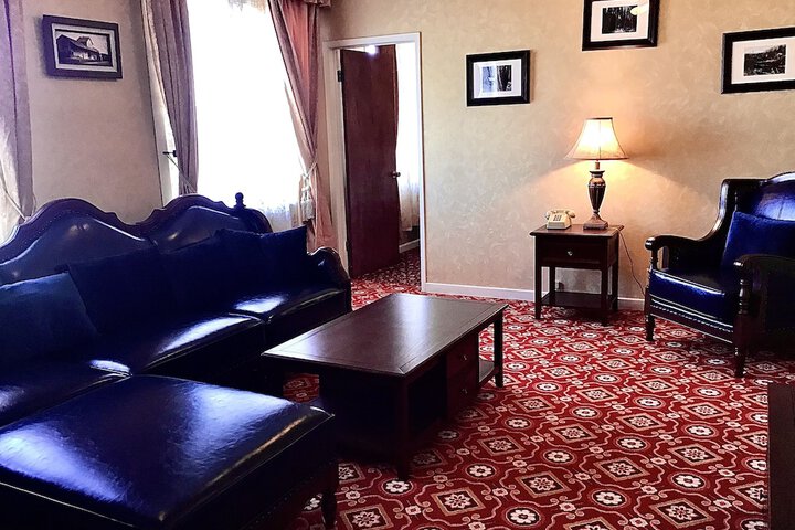Room 18 of 76
