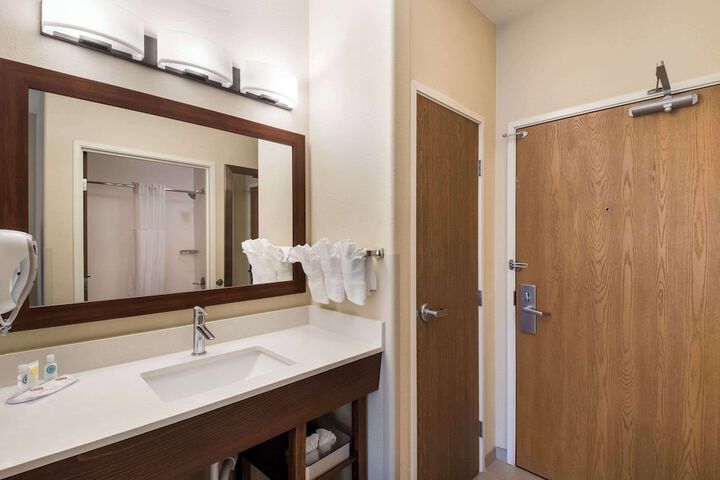Room 18 of 55