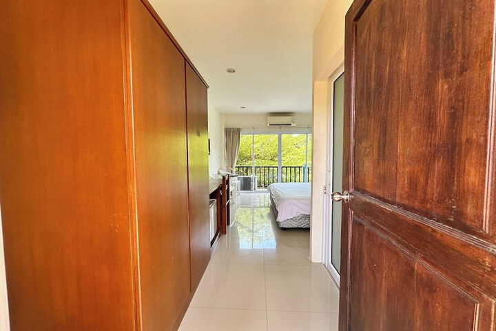Room 8 of 26