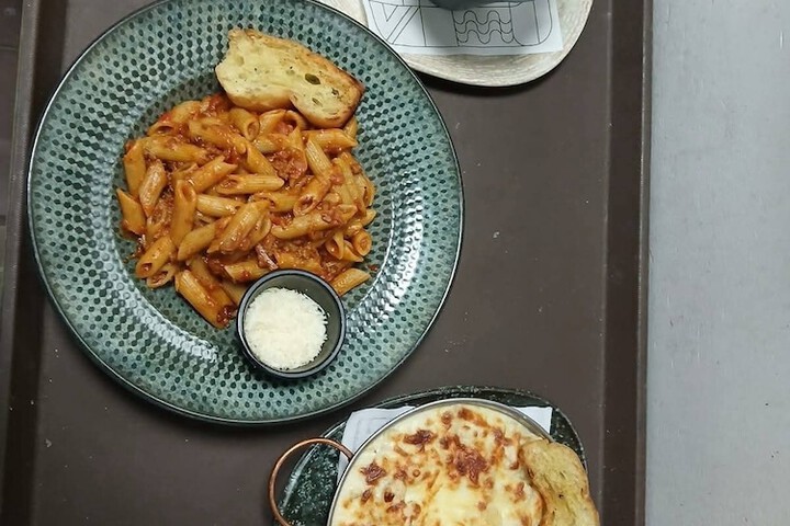 Dining 42 of 82