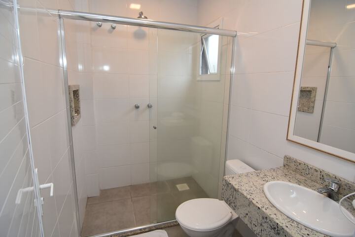 Room 15 of 25