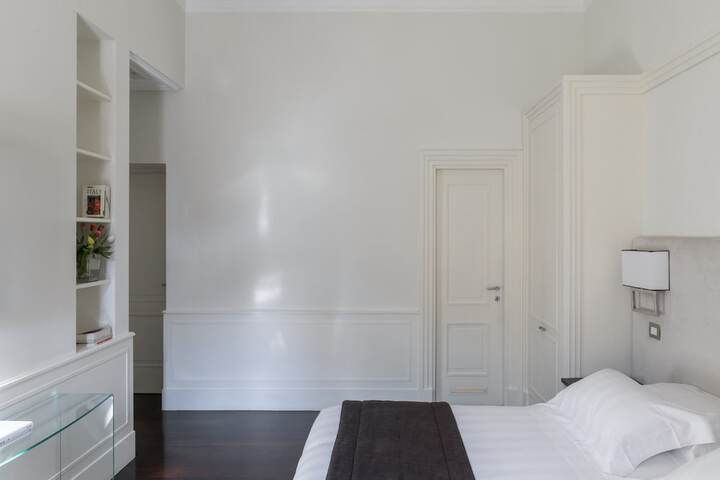 Room 73 of 380