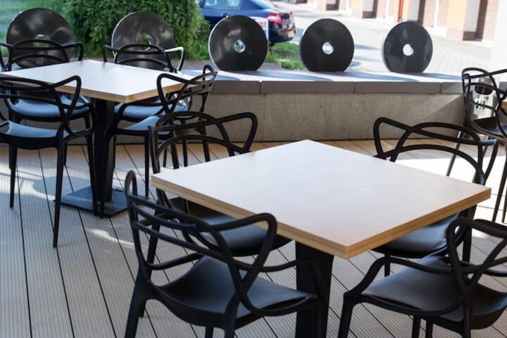 Terrace/Patio 25 of 50