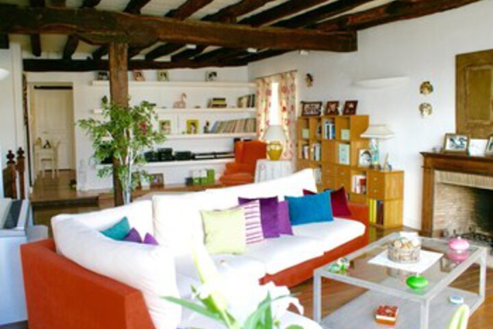Lounge 82 of 274