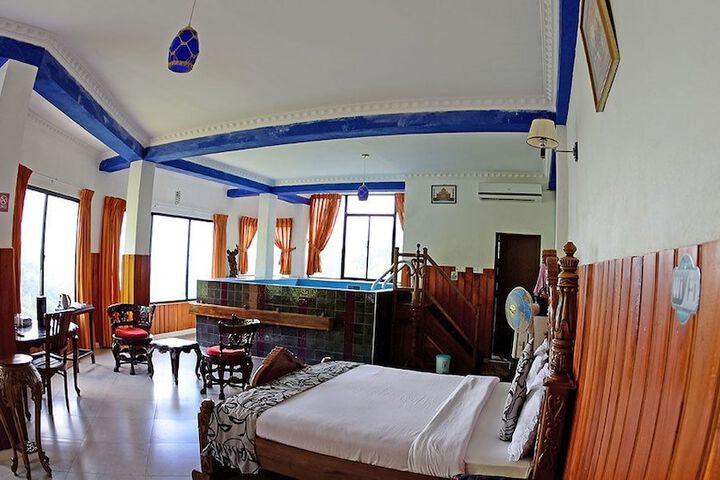 Room 5 of 21