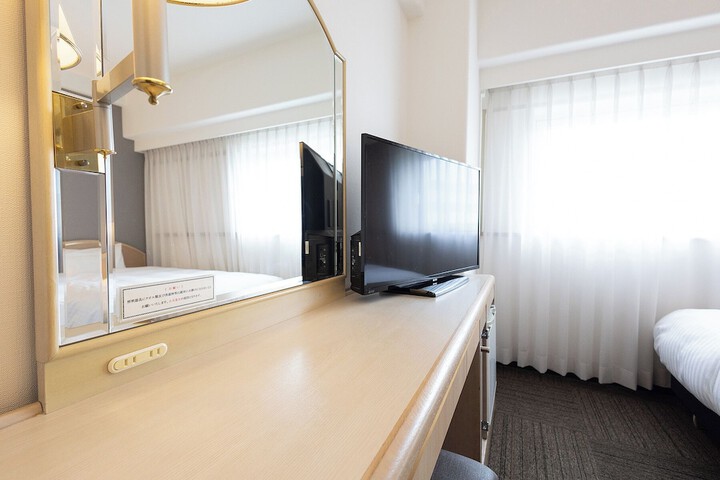 Room 26 of 55
