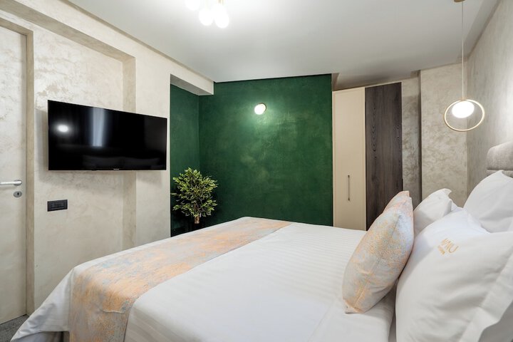 Room 347 of 552