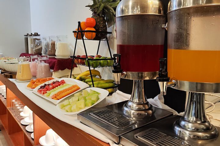 Breakfast/Coffee Service 20 of 23
