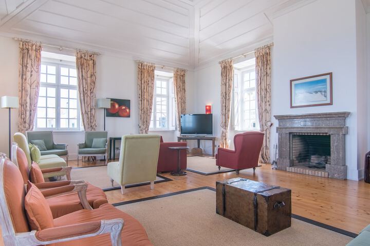 Guest Lobby
