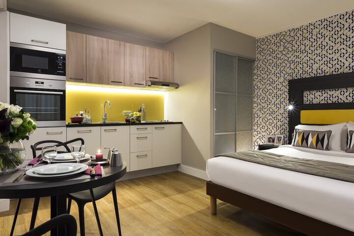 Room 14 of 50