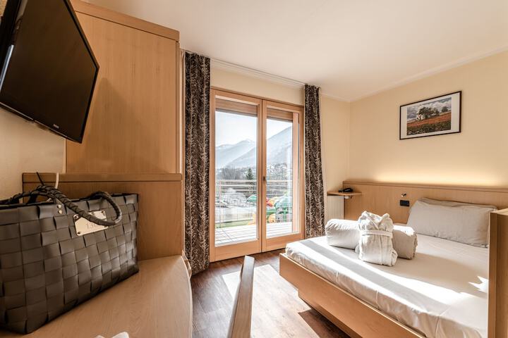 Room 5 of 54