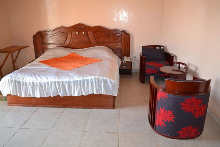 Room 5 of 20