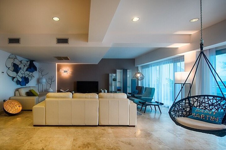 Room 125 of 230