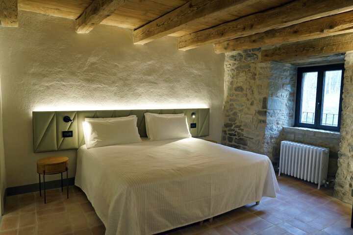 Room 11 of 26