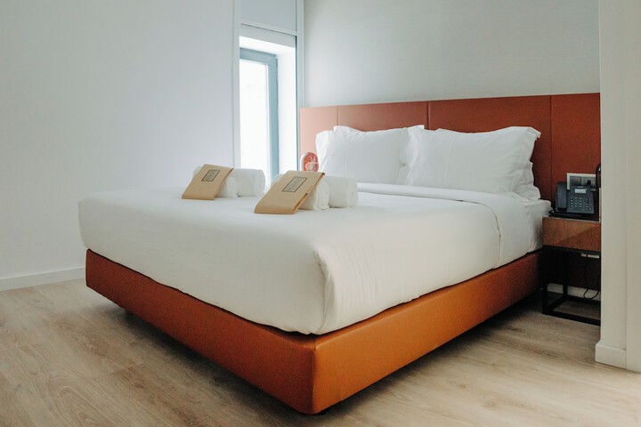 Room 116 of 164