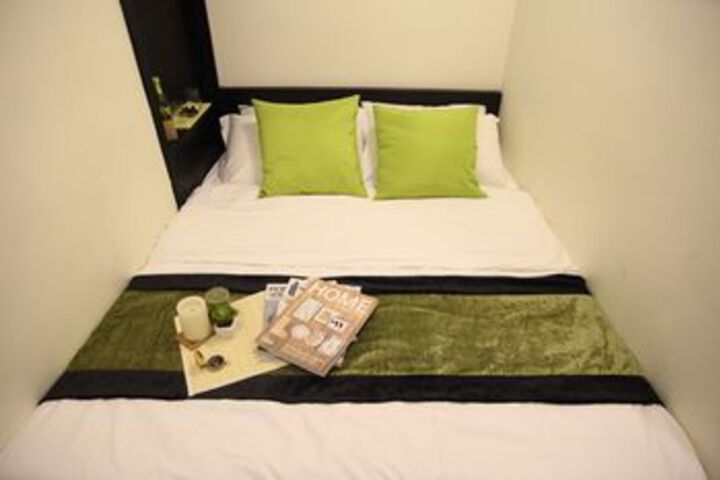Room 16 of 30