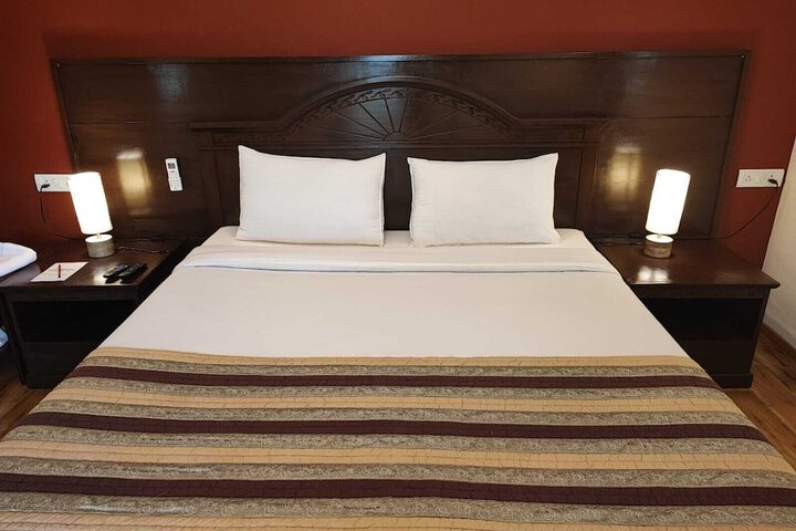 Room 30 of 120