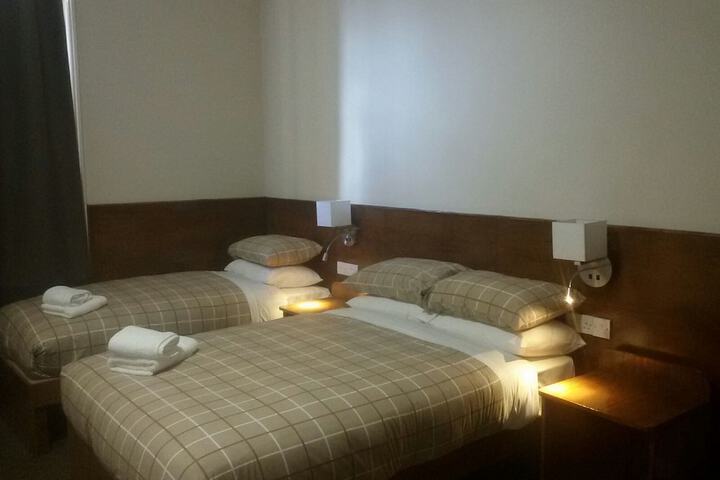 Room 7 of 26
