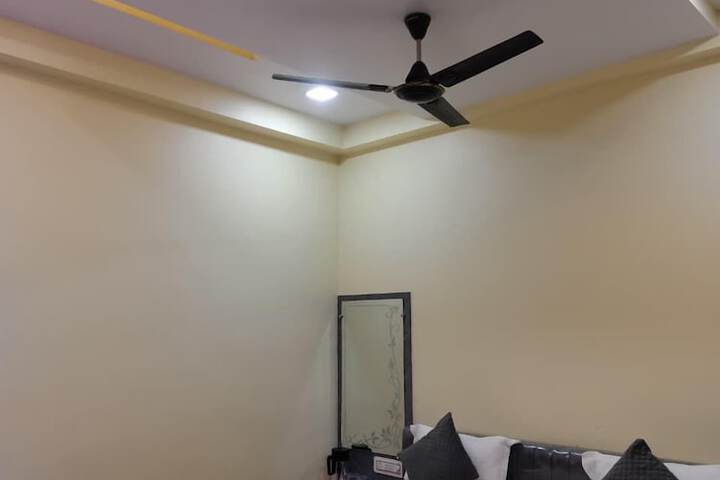 Room 26 of 48