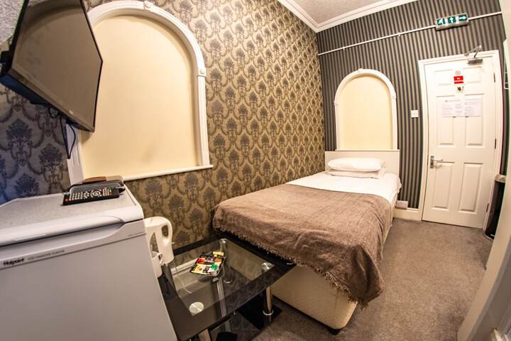 Room 54 of 97